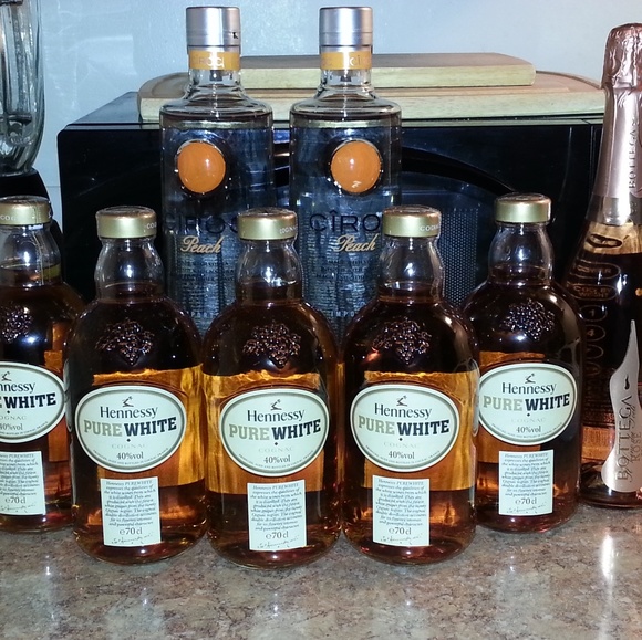 Meet your Posher, Rad - Picture 2 of 3